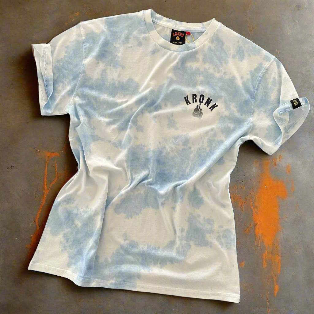 KRONK Snow Wash Faded G Vintage Loose Fit T Shirt Baby Blue