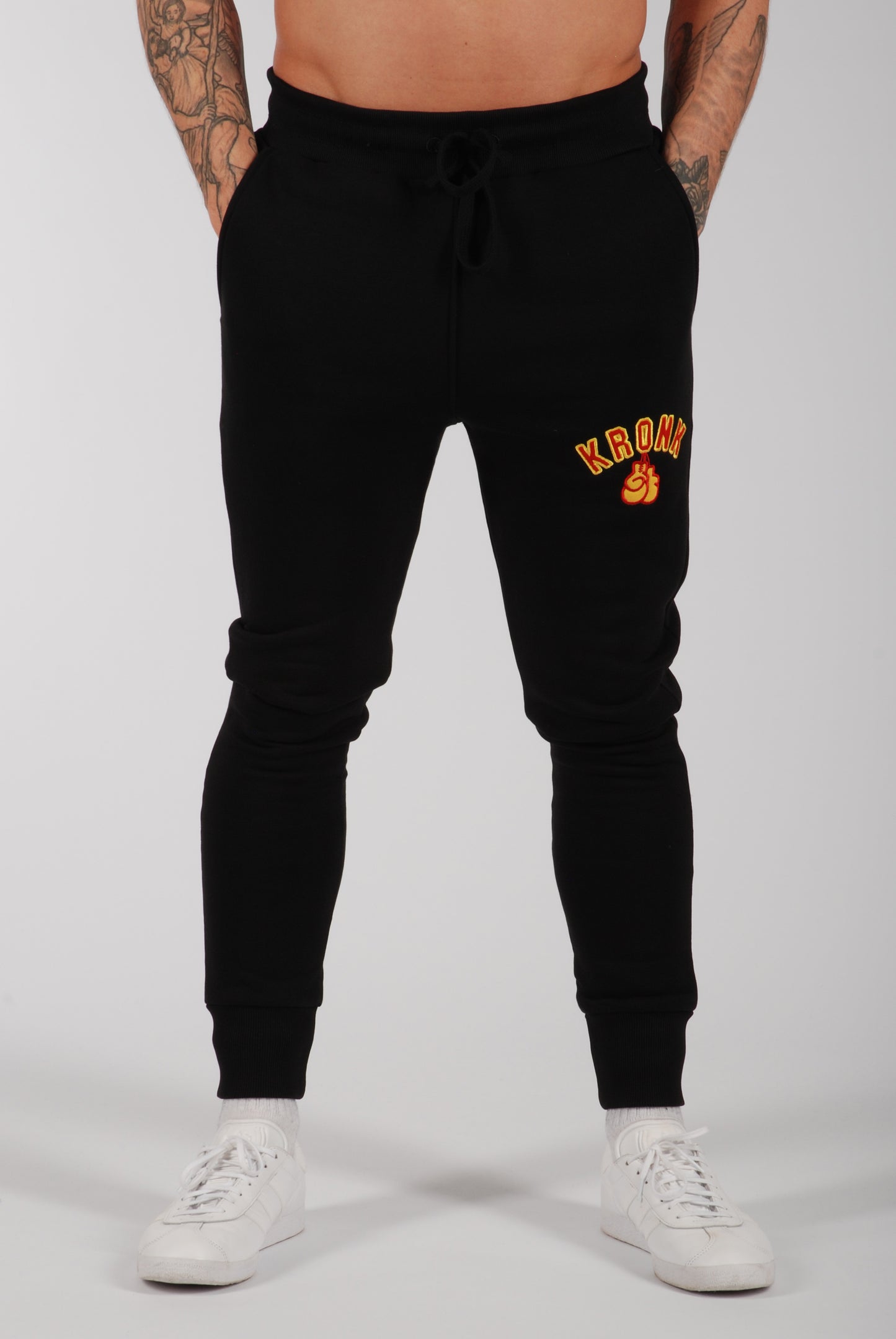 KRONK Gloves Applique Joggers Athletic Fit Black
