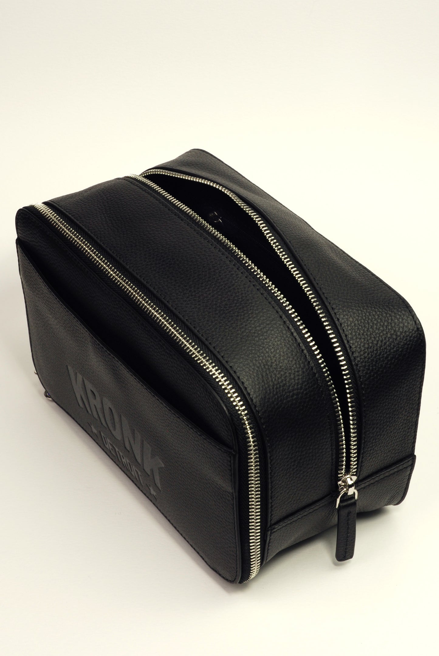 Leather Detroit Washbag