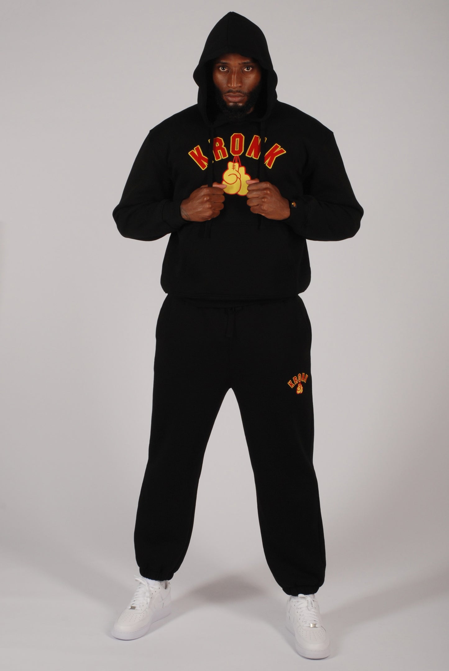 KRONK Gloves Applique Joggers Loose Fit Black Classic