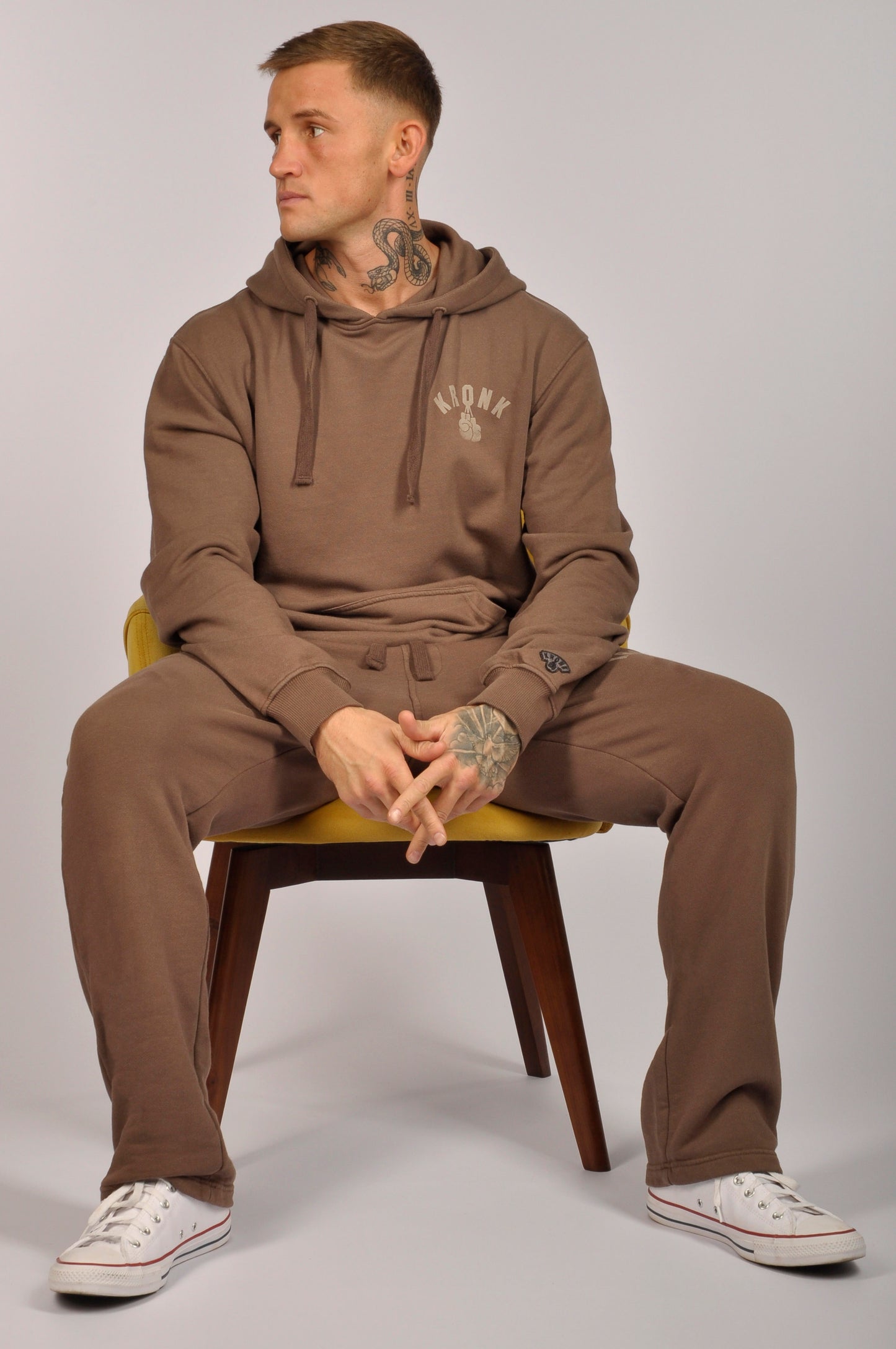 KRONK Faded Gloves Vintage wash Straight Leg Joggers Loose Fit Dark Brown