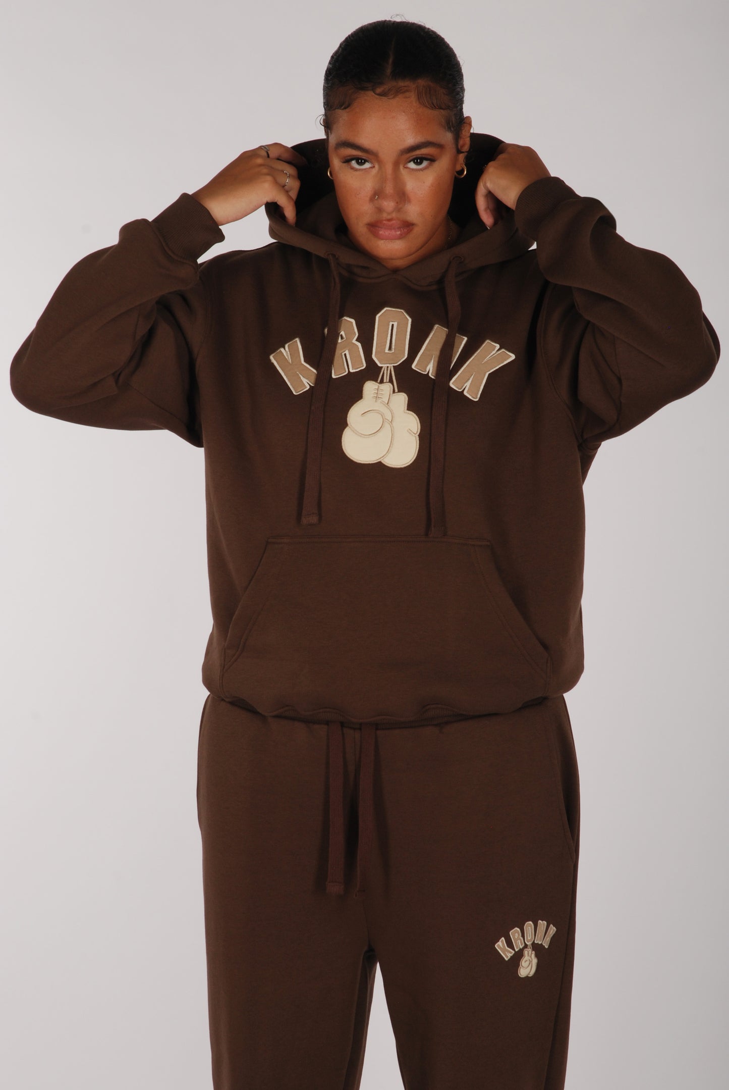 KRONKWOMEN Gloves Applique Hoodie Loose Fit Dark Brown