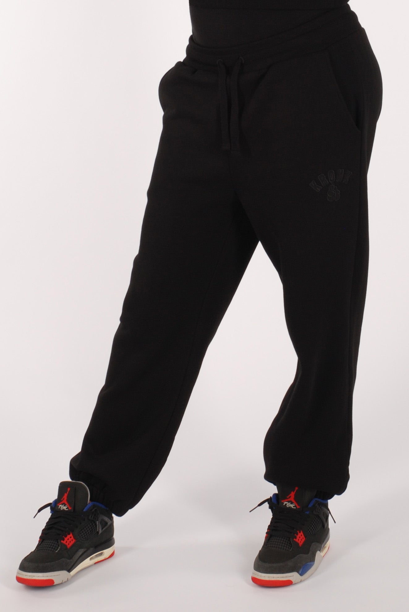KRONKWOMEN Gloves Applique Joggers Loose Fit Black Stealth