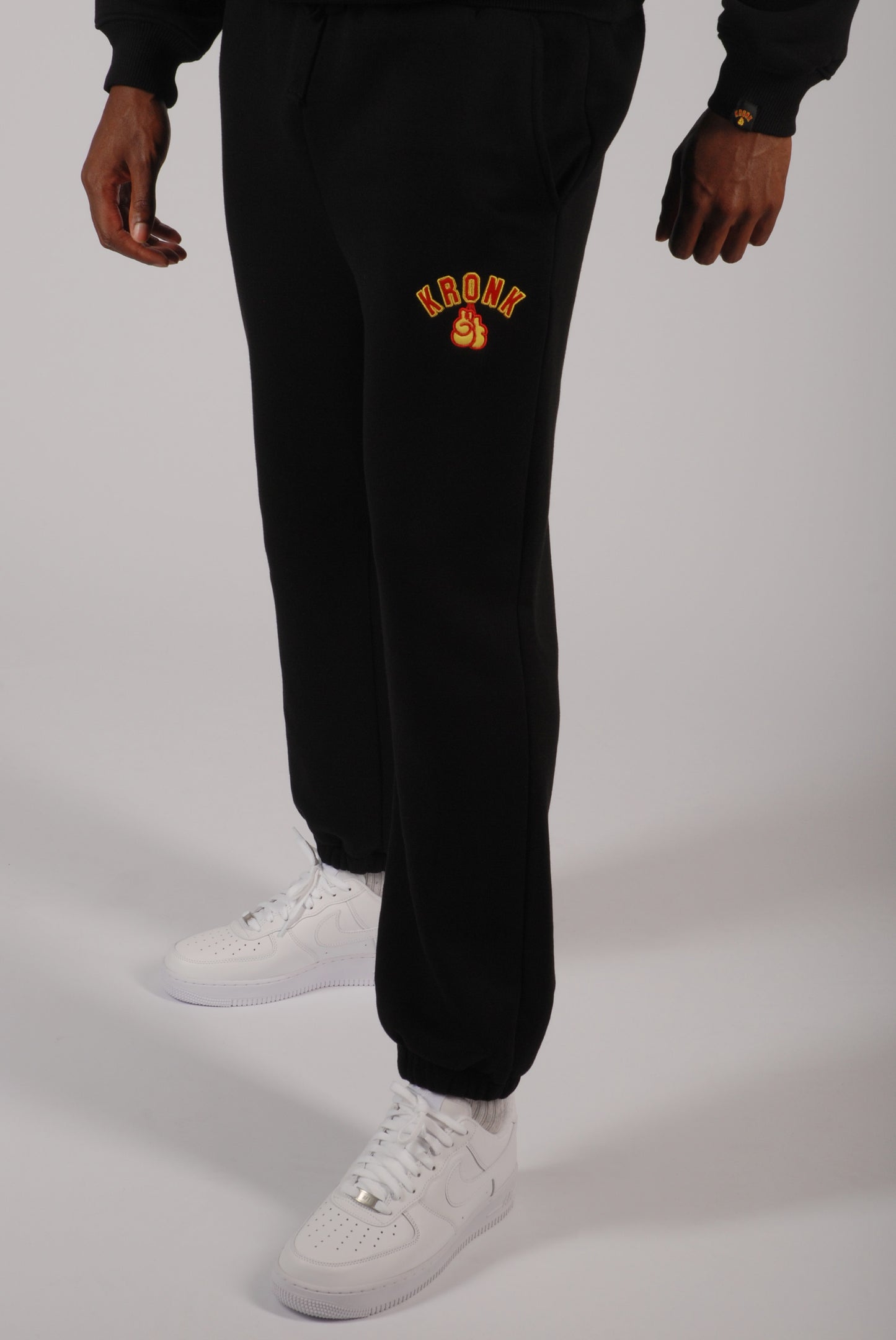 KRONK Gloves Applique Joggers Loose Fit Black Classic