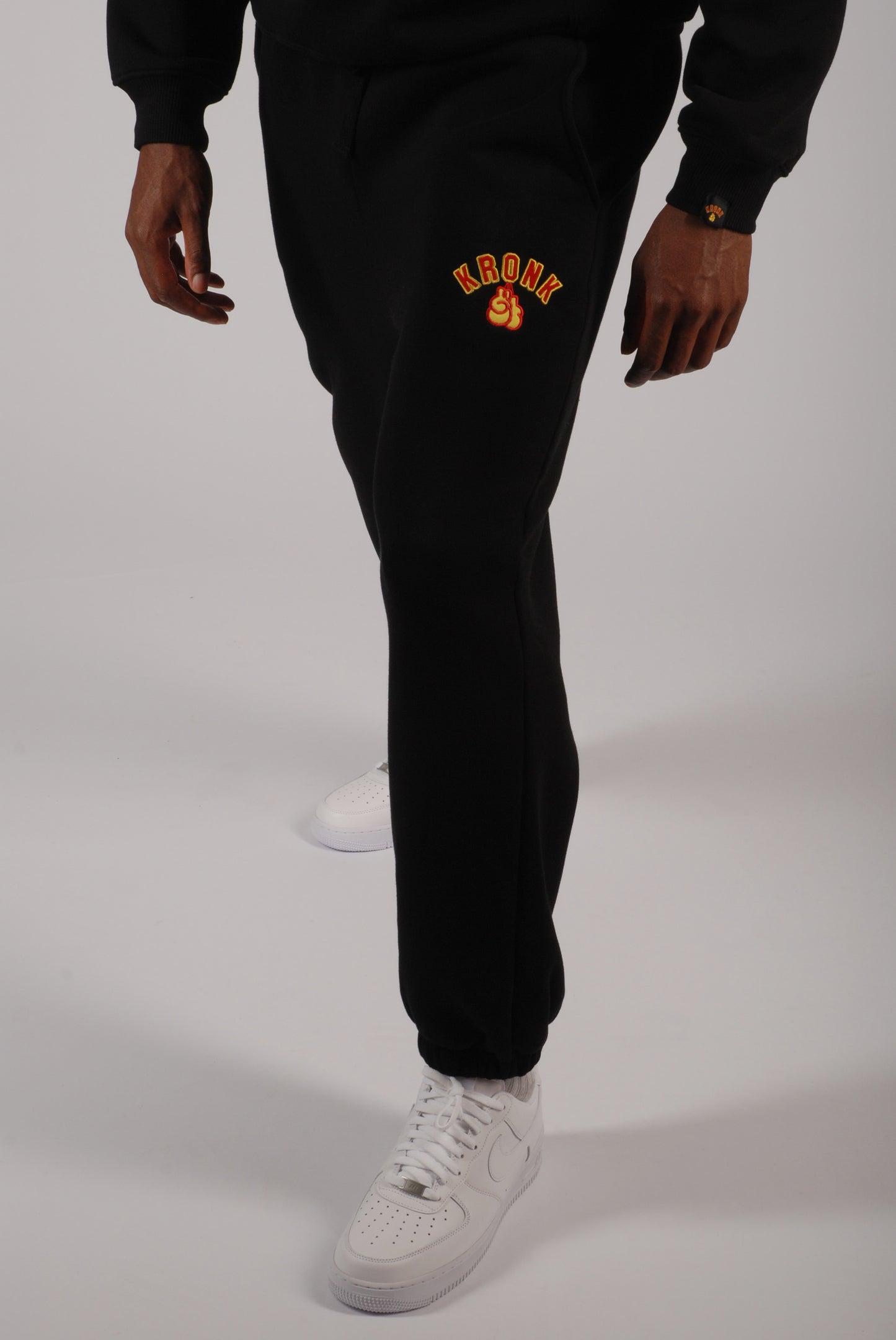 KRONK Gloves Applique Joggers Loose Fit Black Classic