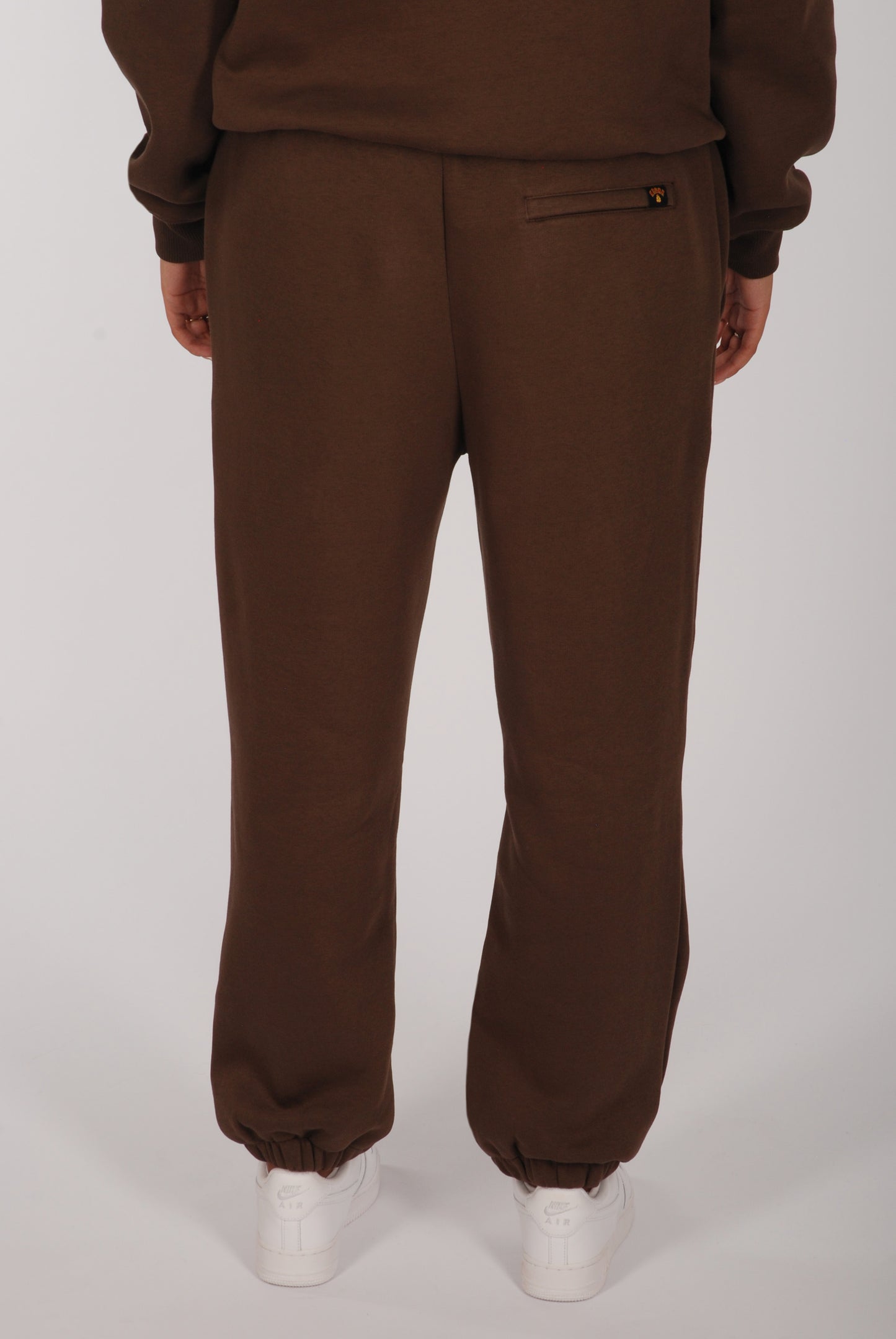 KRONKWOMEN Gloves Applique Joggers Loose Fit Dark Brown
